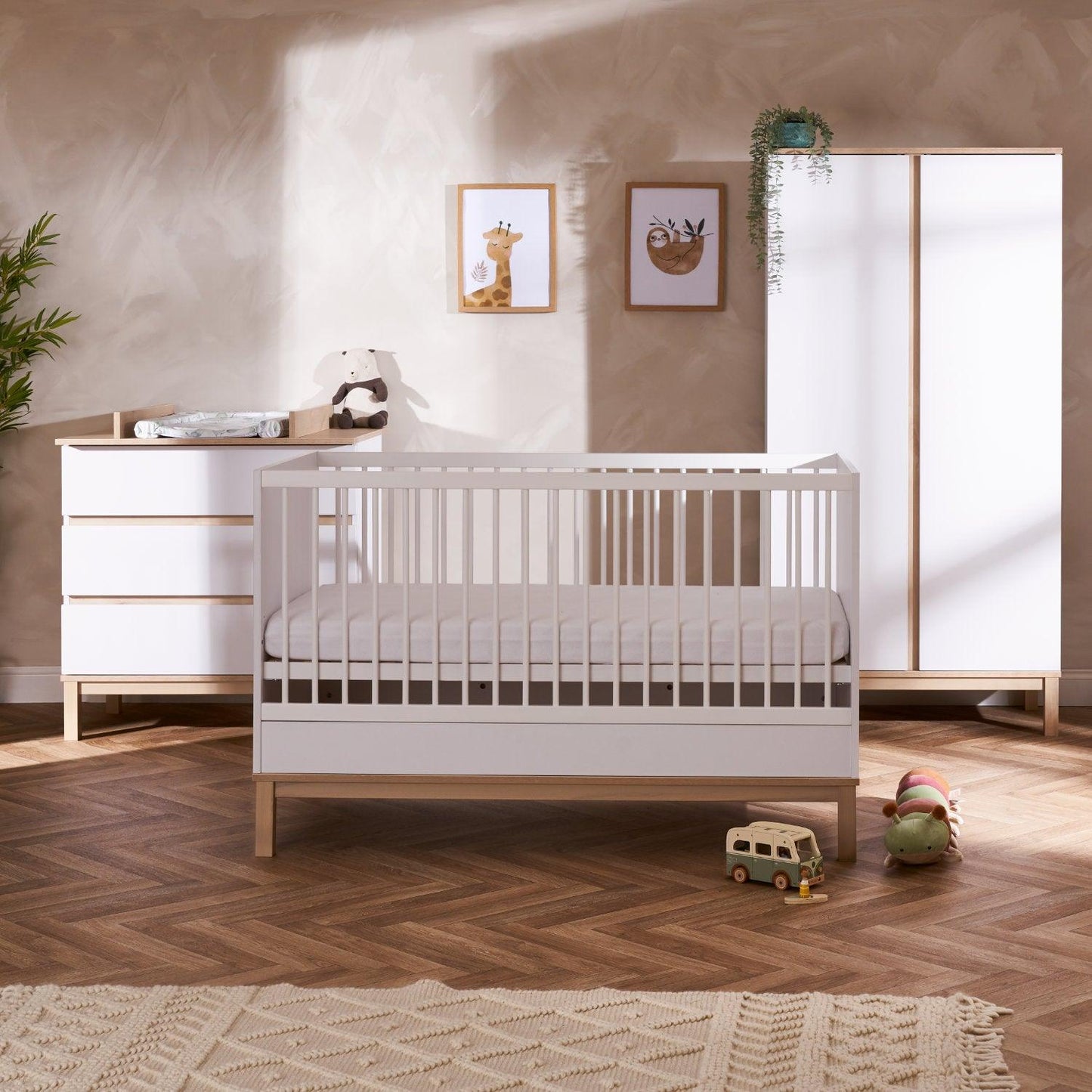 Astrid 3 Piece Room Set