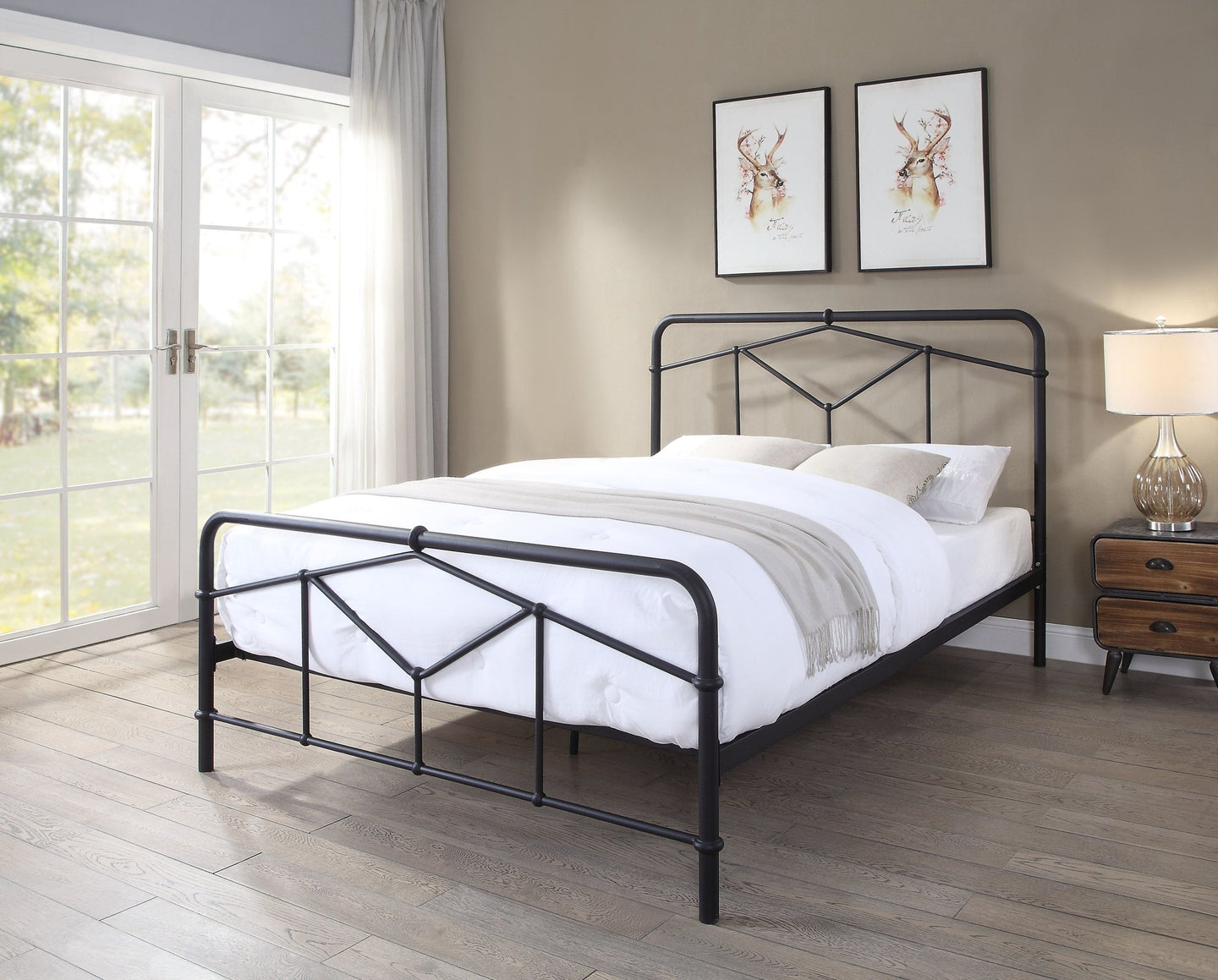 Axton Double Metal Bed - Black or Antique Bronze - Millie & Jones