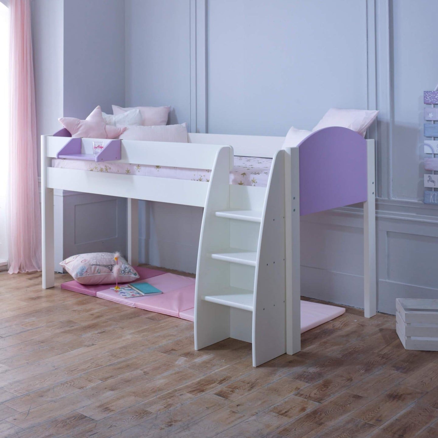 Mid Sleeper Bed with customizable bed ends in white and lilac with ladder.