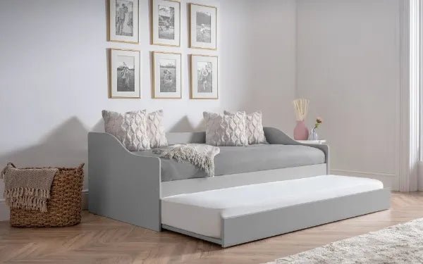 The Elba Daybed - Millie & Jones